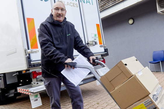 ATL - BNT - Chauffeur qui livre